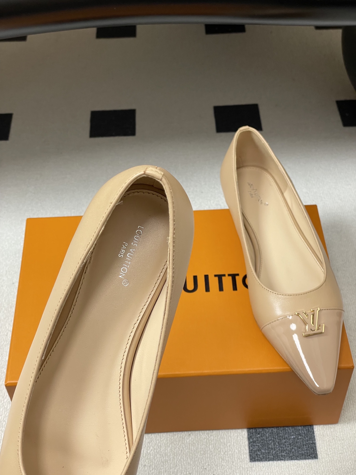 Women's high heels